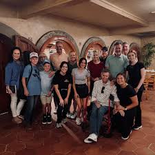 Why Randy Travis’s visit to T. Garcia’s in Fort Worth created a cultural moment